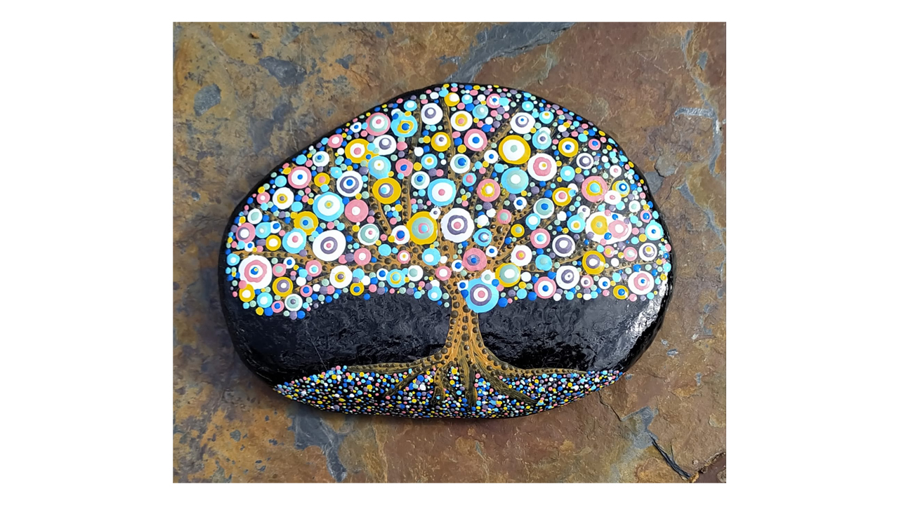 imagen piedra pintada